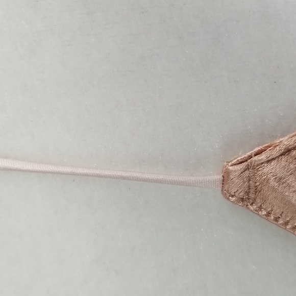 2 Victoria's Secret Satin Camisole Tops Bundle of 2 Sz: Medium - Picture 6 of 15